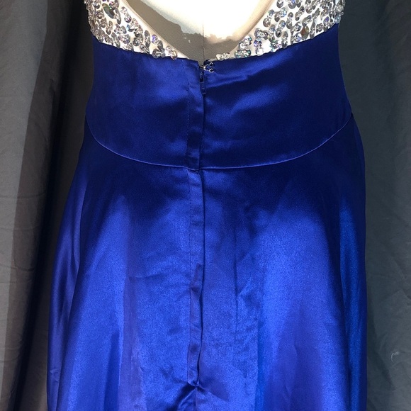 Elegant Blue and Silver Women's Formal Dress - Picture 10 of 16